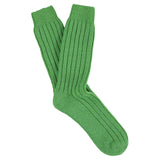 Escuyer men's cashmere crew socks in Golf Green — mid-calf crew cut, premium cashmere and virgin wool blend, handmade in Portugal
