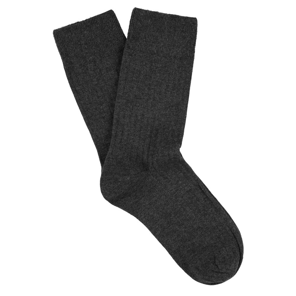 Escuyer Women Classic Ribbed Socks in Anthracite – folded pair on white background