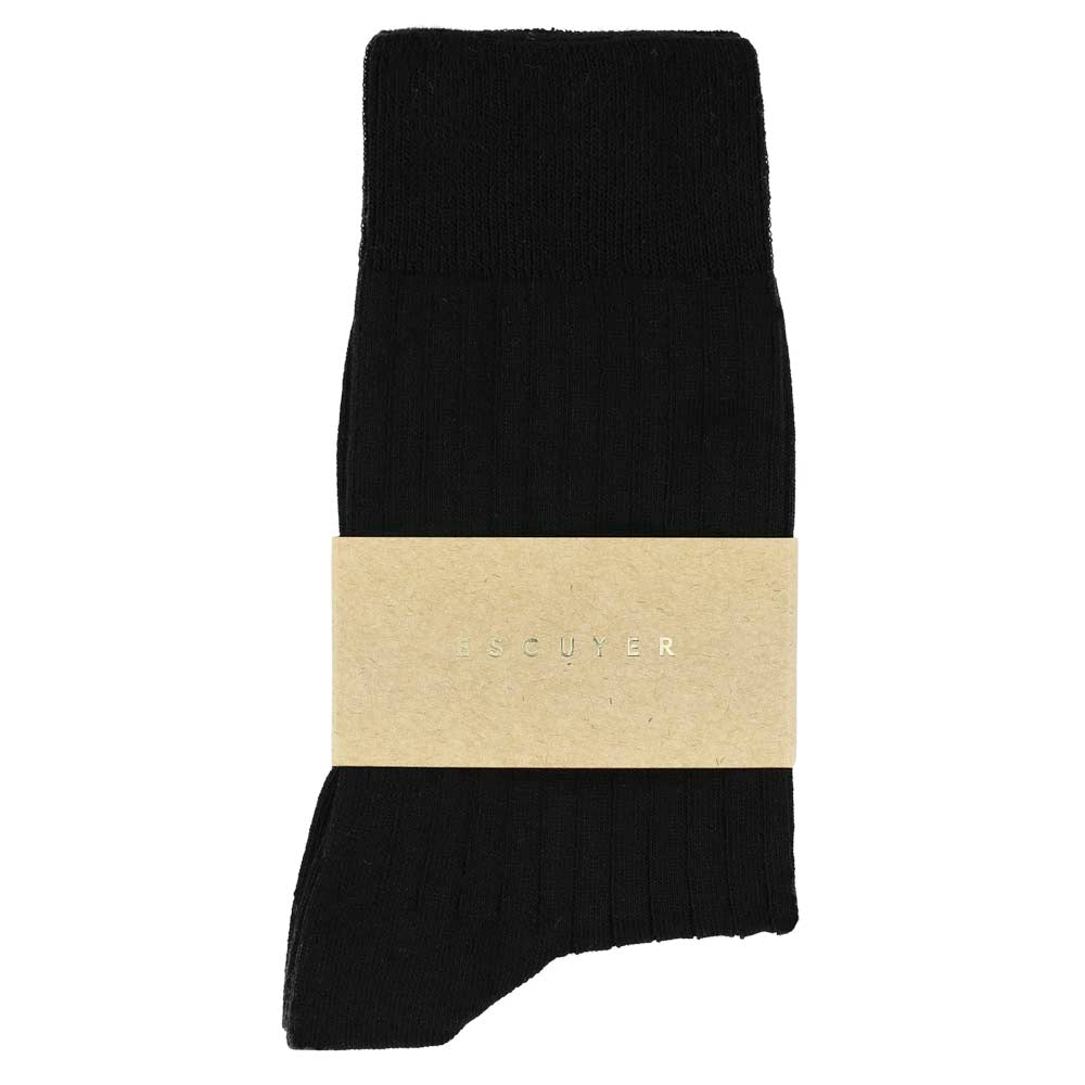 Escuyer Women Classic Ribbed Socks in Black – label detail, made in Portugal