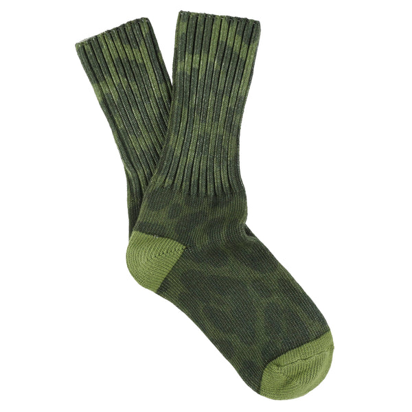 Women's leopard print crew socks in green, slub cotton, made in Portugal by Escuyer