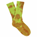 One-of-a-kind women's tie dye crew socks in rust and lime, hand-dyed, made in Portugal by Escuyer