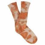 One-of-a-kind women's tie dye crew socks in rust and pink, hand-dyed, made in Portugal by Escuyer