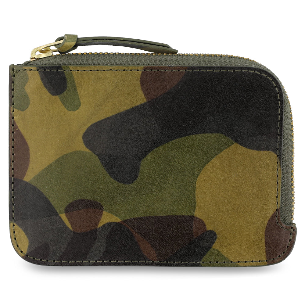 Escuyer light green camouflage zip wallet showing hand-dyed sage and olive camo pattern