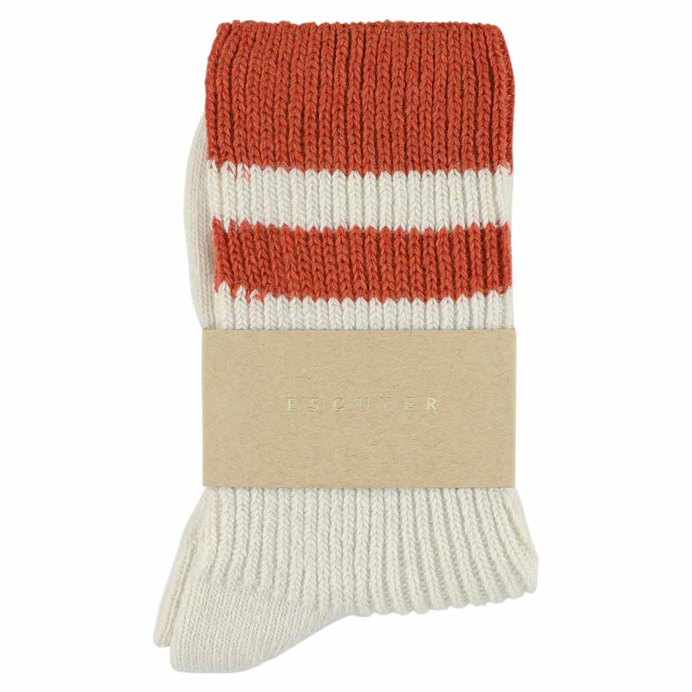 Close-up of Escuyer Ecru / Orange women's striped cashmere socks — 10% cashmere, 38% virgin wool, GRS certified recycled polyamide