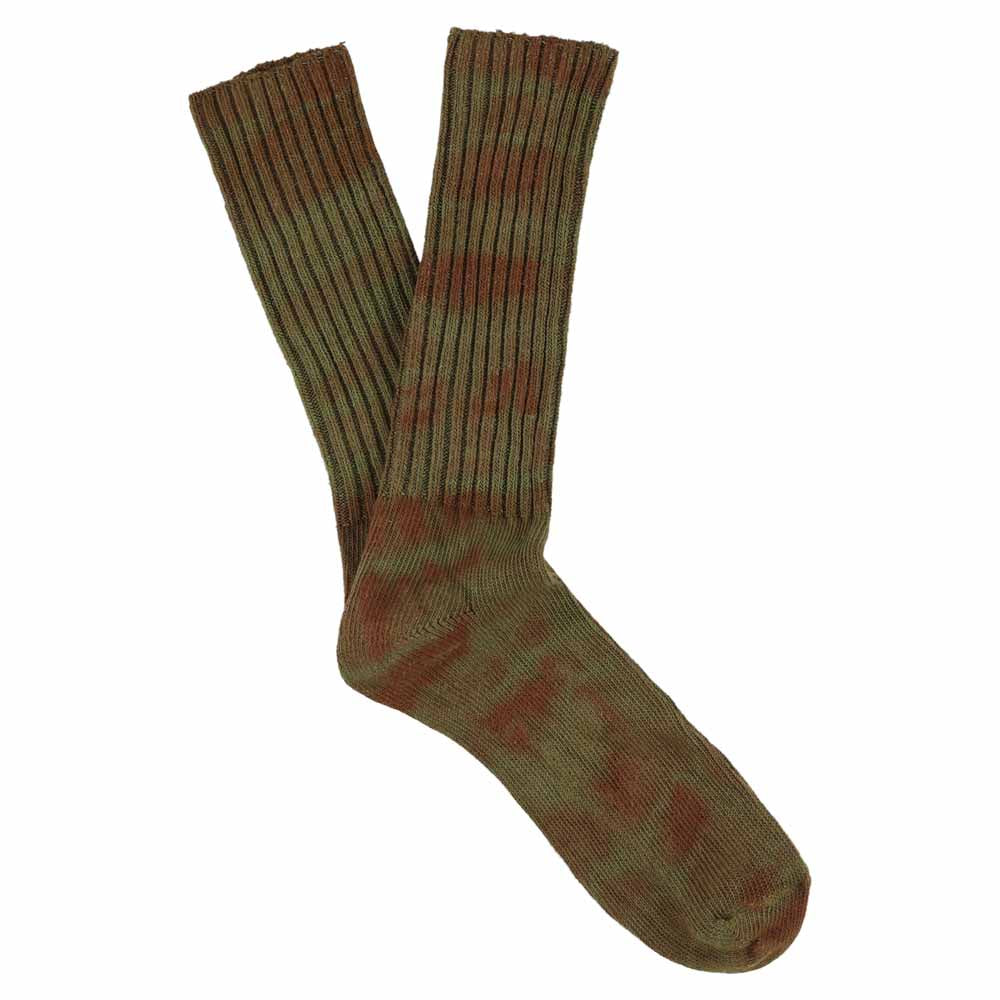 One-of-a-kind men's tie dye crew socks in brown and green, hand-dyed, made in Portugal by Escuyer